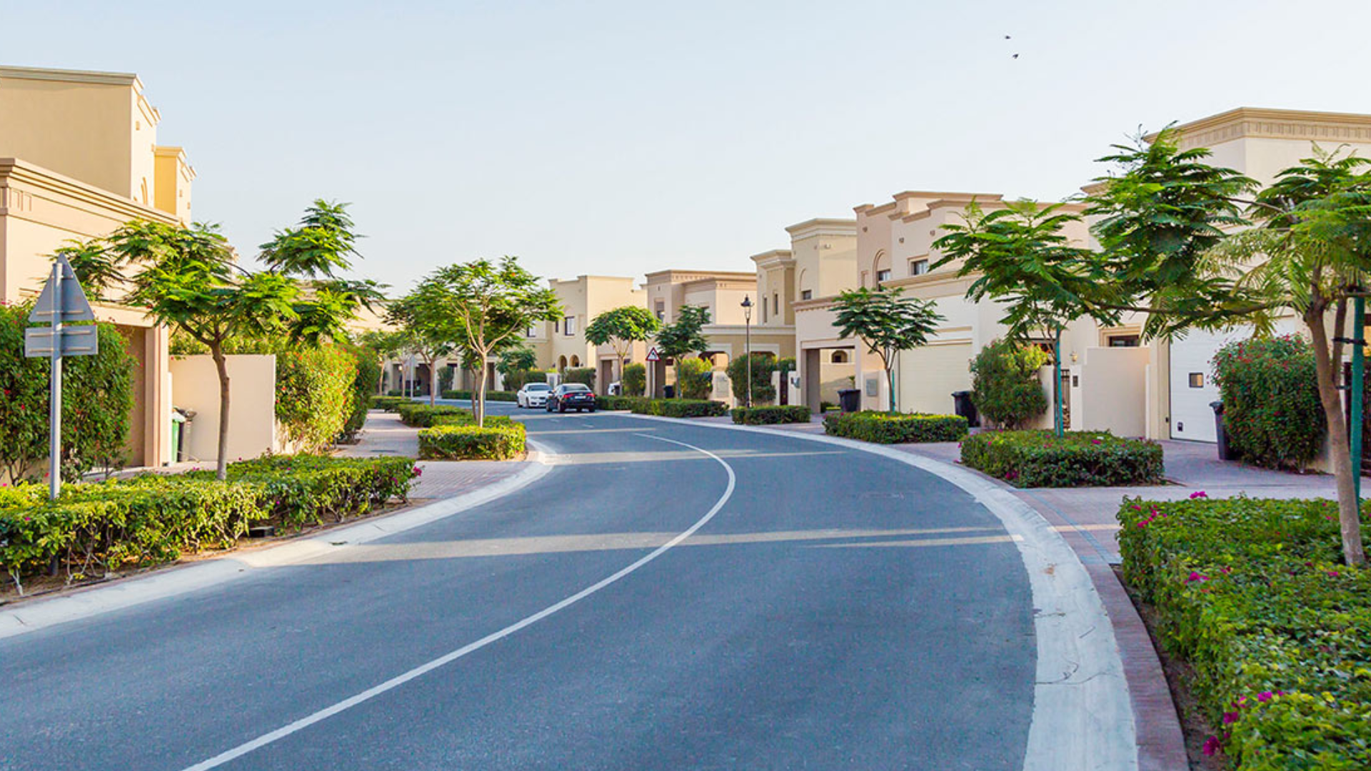 1) Arabian Ranches